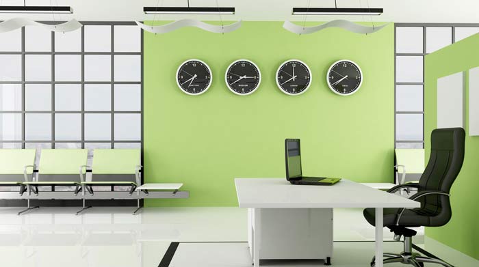 結合辦公桌、陳設等布置綠化