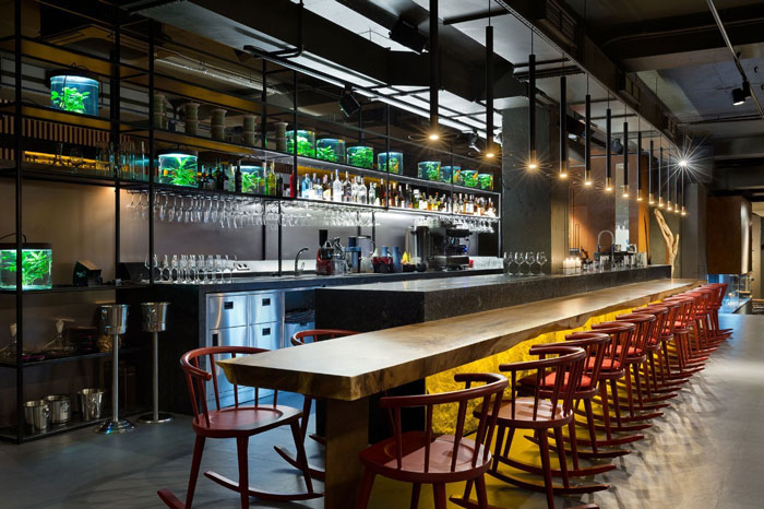 讓人眼前一亮的餐廳大堂吧臺座位區域設計方案效果圖