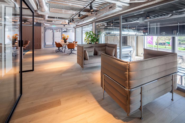 房地產開發商辦公室交流區域裝修設計案例效果圖