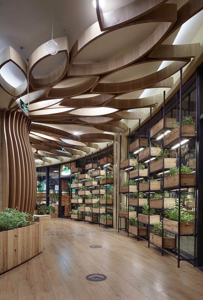 特色生態餐廳入口過道裝修設計效果圖