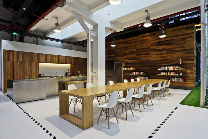 實業投資公司辦公室茶水間裝修設計效果圖