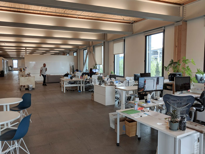 簡約時尚辦公室辦公區(qū)裝修設(shè)計(jì)效果圖