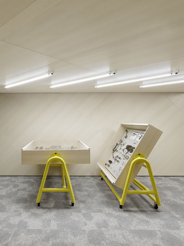 廠區(qū)辦公室展示區(qū)裝修設(shè)計效果圖