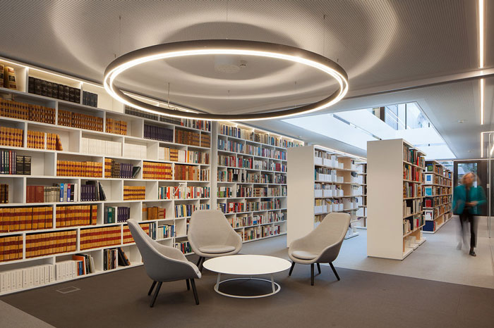 舊倉庫辦公室閱讀區(qū)改造裝修設(shè)計(jì)效果圖