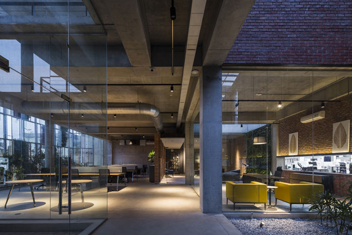 工廠辦公室洽談區裝修設計效果圖