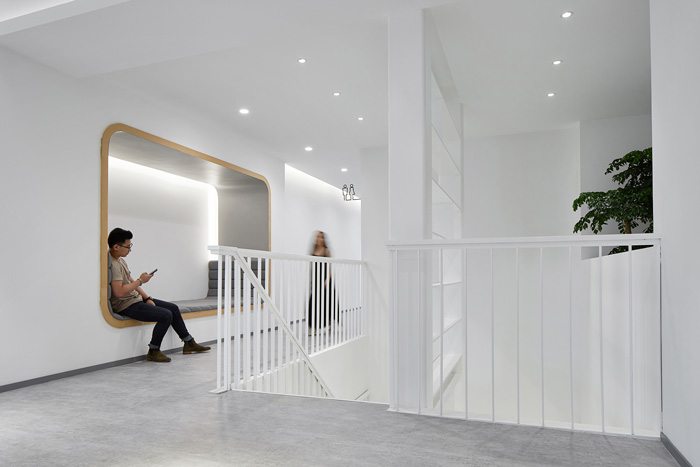 科技辦公樓走廊休息區裝修設計效果圖