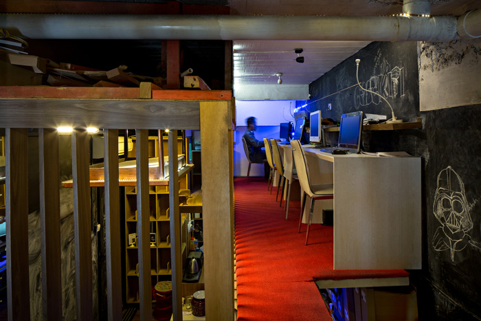 原生態(tài)辦公室二樓辦公區(qū)裝修設計效果圖