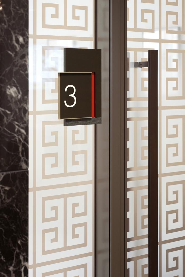 稅務師事務所隔斷門裝修設計效果圖