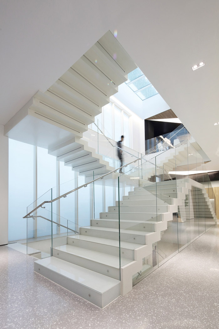 互聯網辦公室樓梯裝修設計效果圖