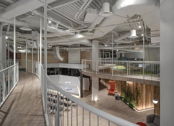 二（2）層辦公樓空中橋梁設(shè)計方案